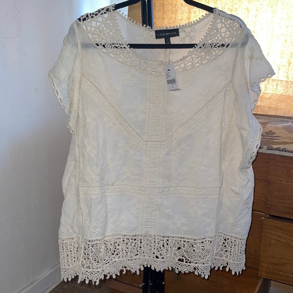 Lane Bryant Embroidered Off White Short Sleeve Top NWT Size 12